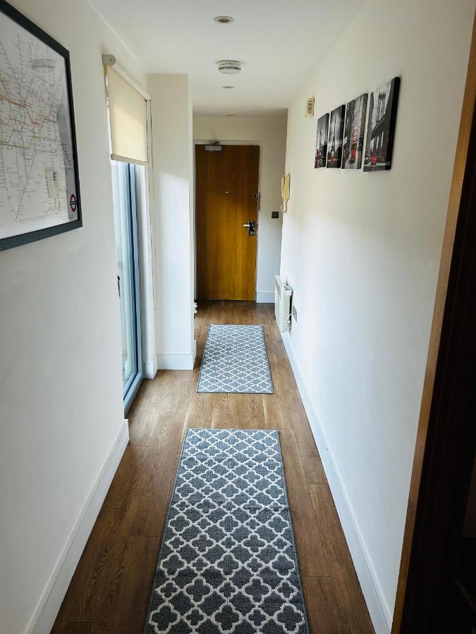 Spacious 3-Bed 3-Bath Luxury Apartment With Balcony Hyde Park Londra Esterno foto