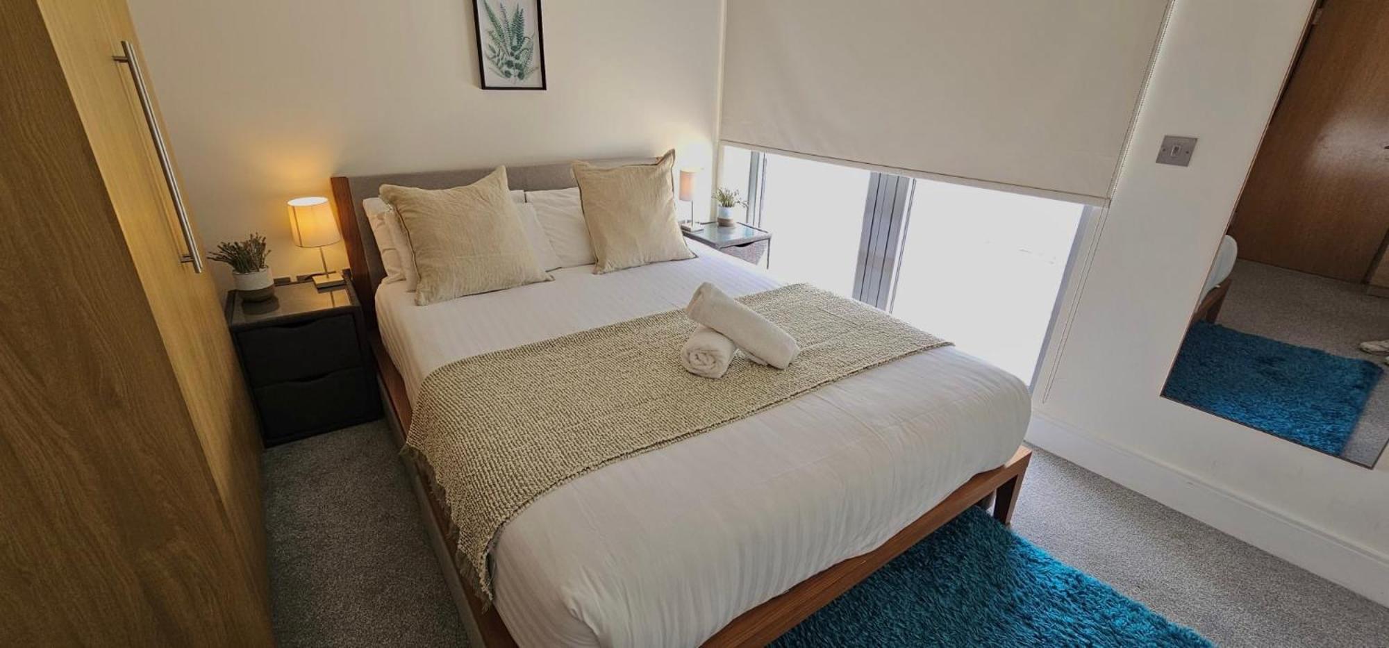 Spacious 3-Bed 3-Bath Luxury Apartment With Balcony Hyde Park Londra Esterno foto