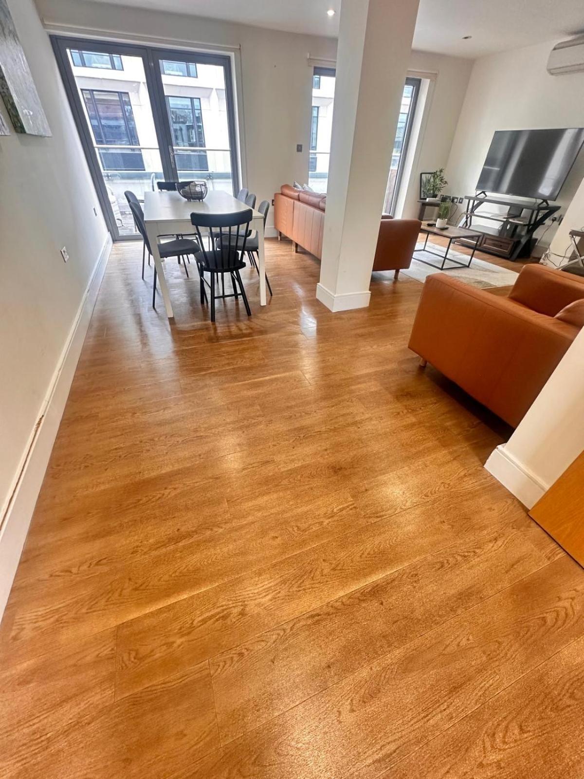 Spacious 3-Bed 3-Bath Luxury Apartment With Balcony Hyde Park Londra Esterno foto